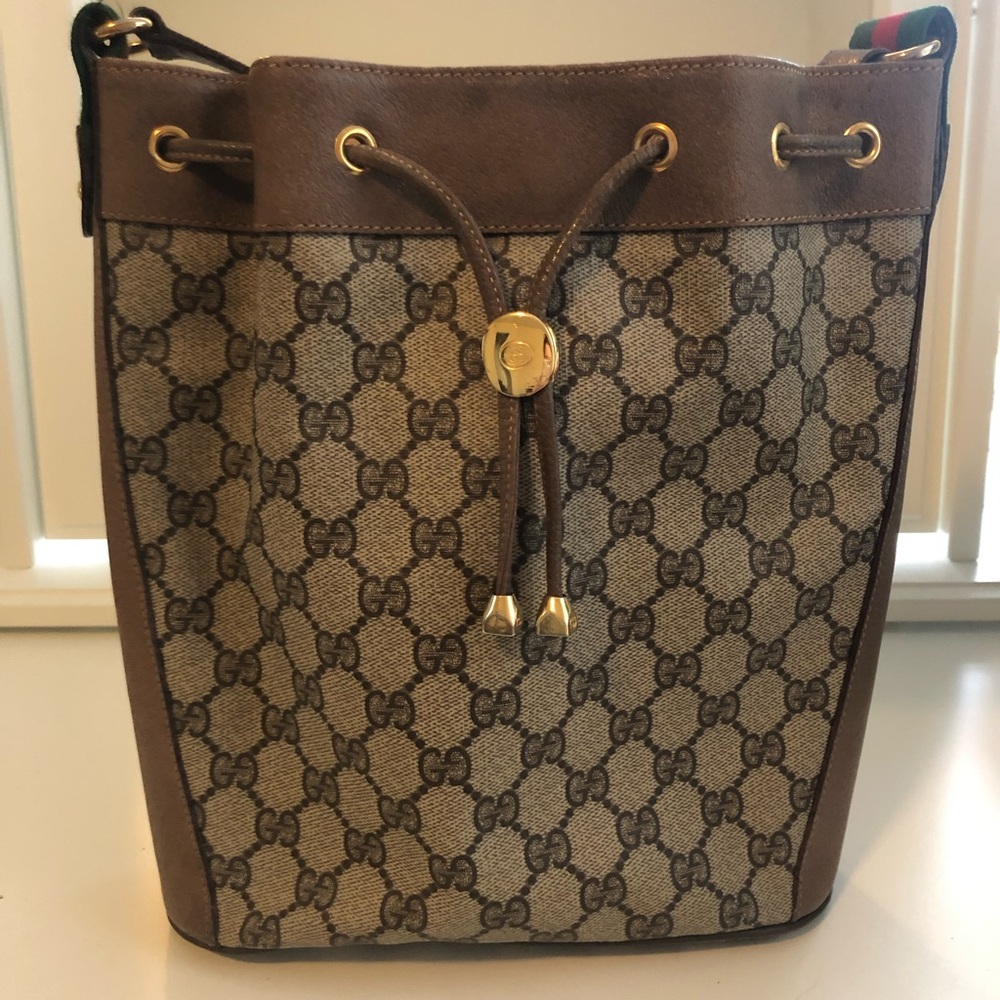 Authentic Vintage Gucci bucket bag